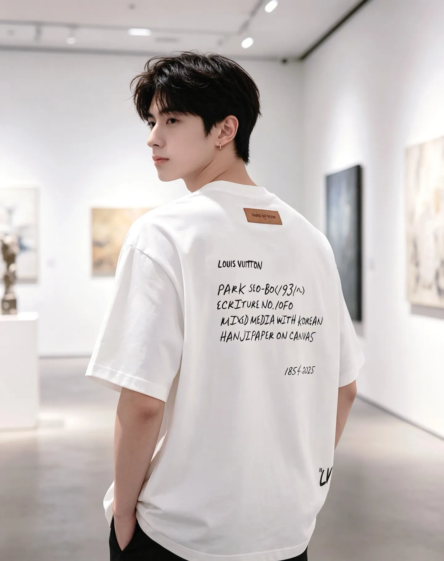 Louis Vuitton/Louis Vuitton short sleeves with slogan printed letters on the chest